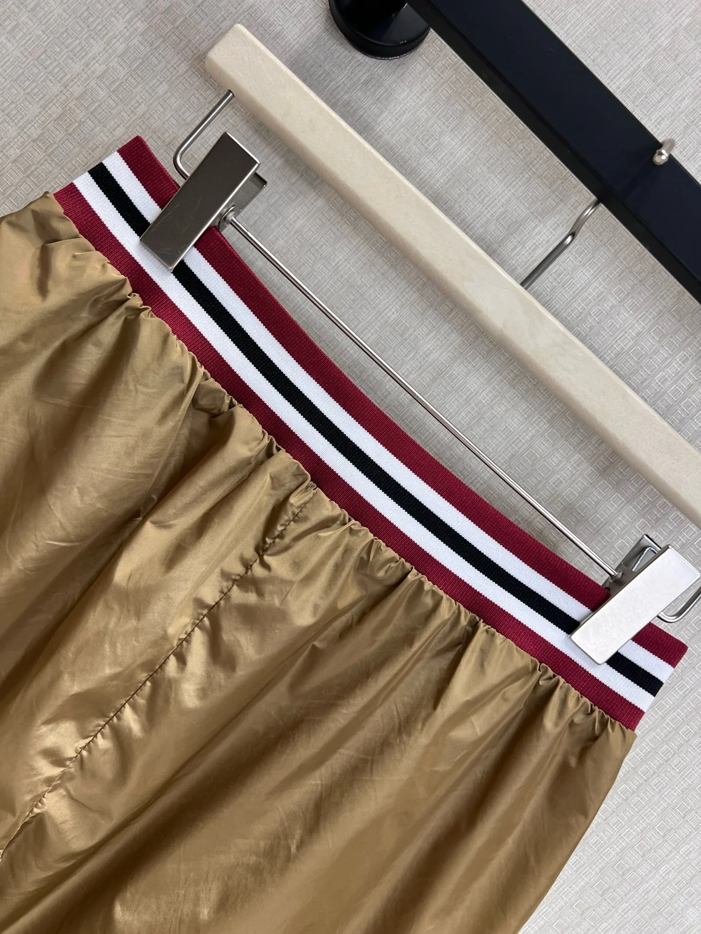 PRADA Shorts S M L B05202608042854 - Image 4