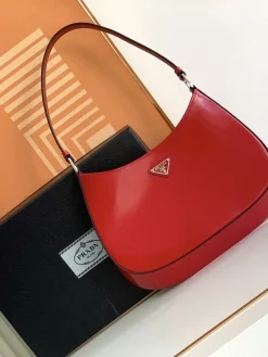 PRADA Shoulder Bags Calfskin Leather (Red) 27X21X5CM D70202608081127