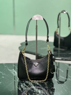 PRADA Shoulder Bags Patent Leather (Black-Gold) 22X18X6CM E20202608081951
