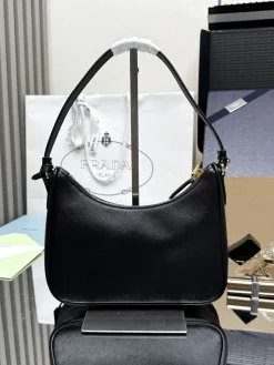 Alternative view of PRADA Shoulder Bags Saffiano Leather (Black-Gold) 22X18X6CM E00202608081539