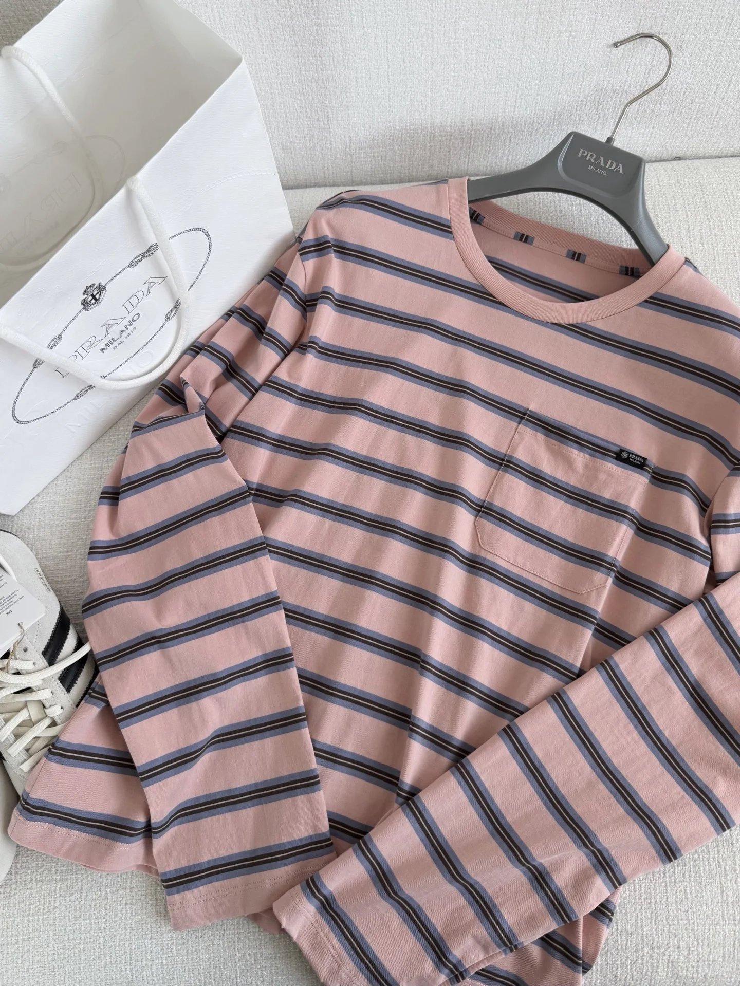PRADA T-shirts S-L B05202608041170