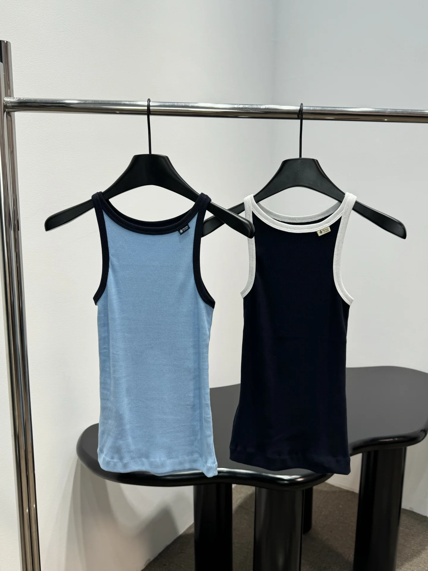 PRADA Vests S-L A50202608040970