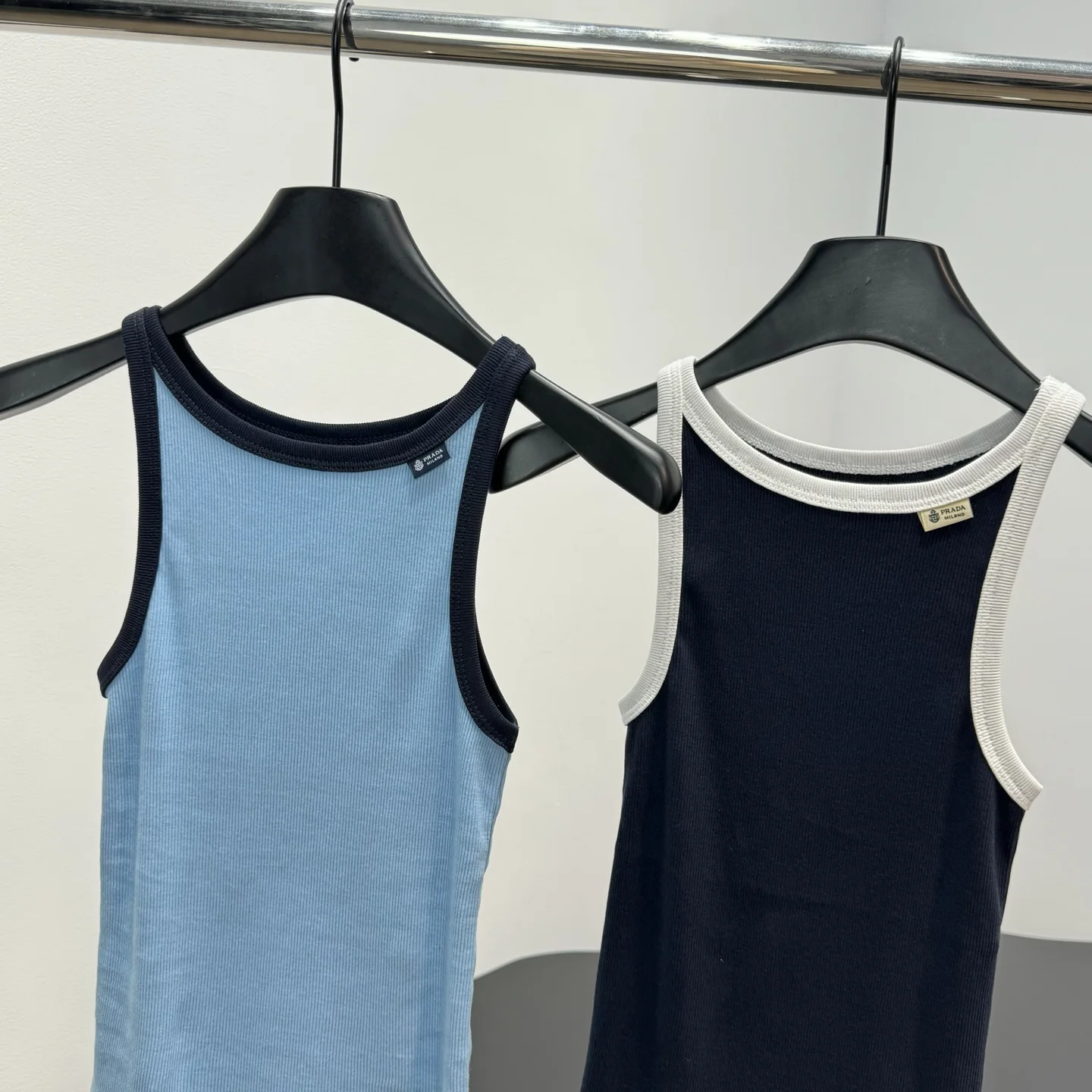 PRADA Vests S-L A50202608040970 - Image 2