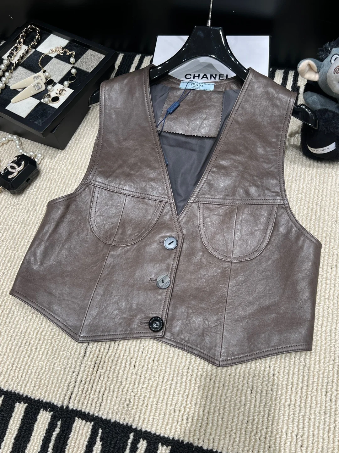 PRADA Vests S-L D15202608041398