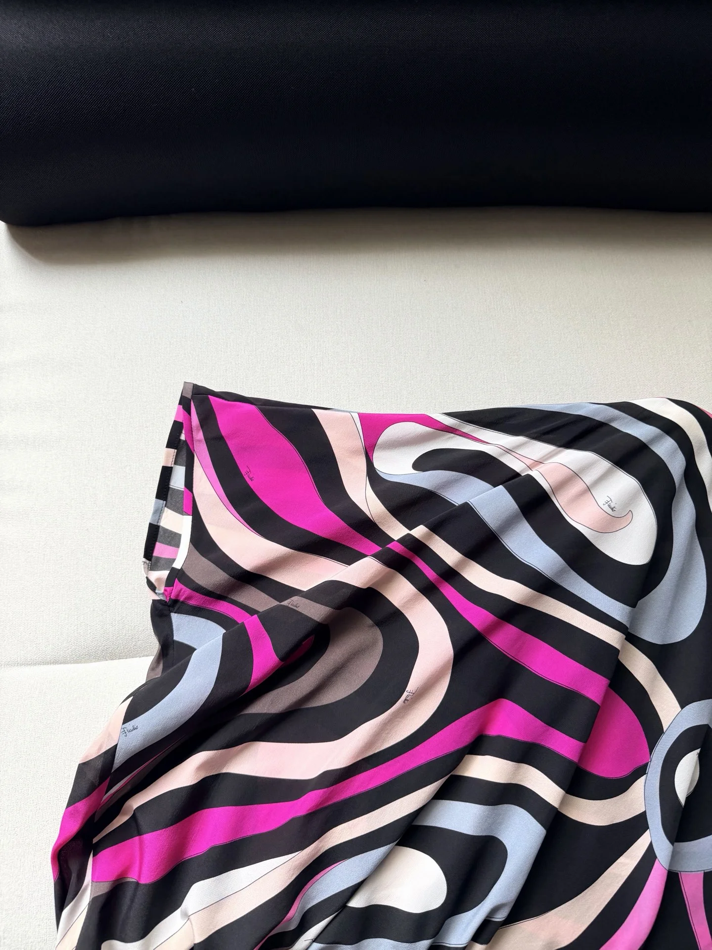 PUCCI Shirts Silk 36-42 E15202608041465 - Image 3