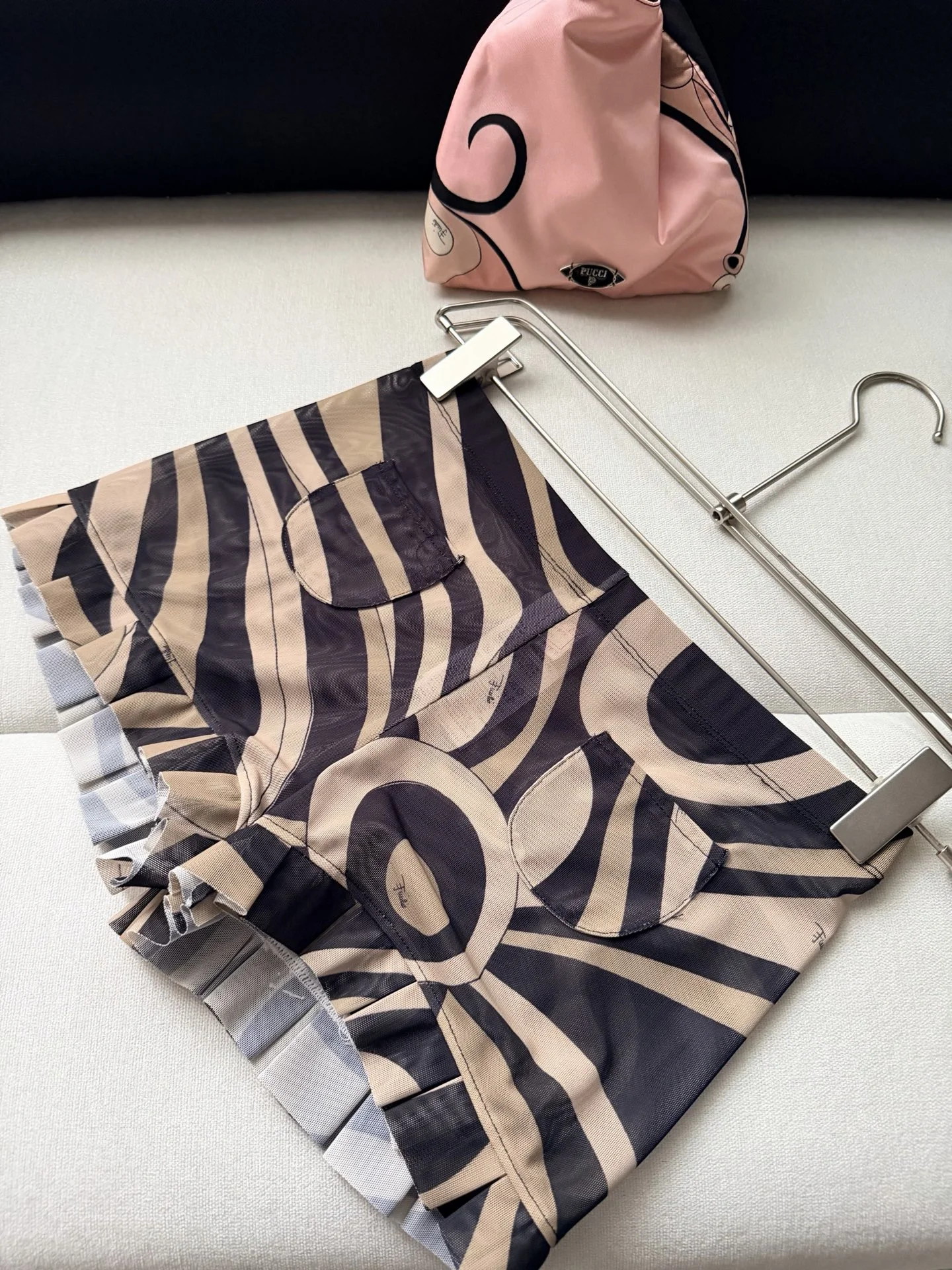 PUCCI Shorts Mesh 36-42 B15202608041482 - Image 7