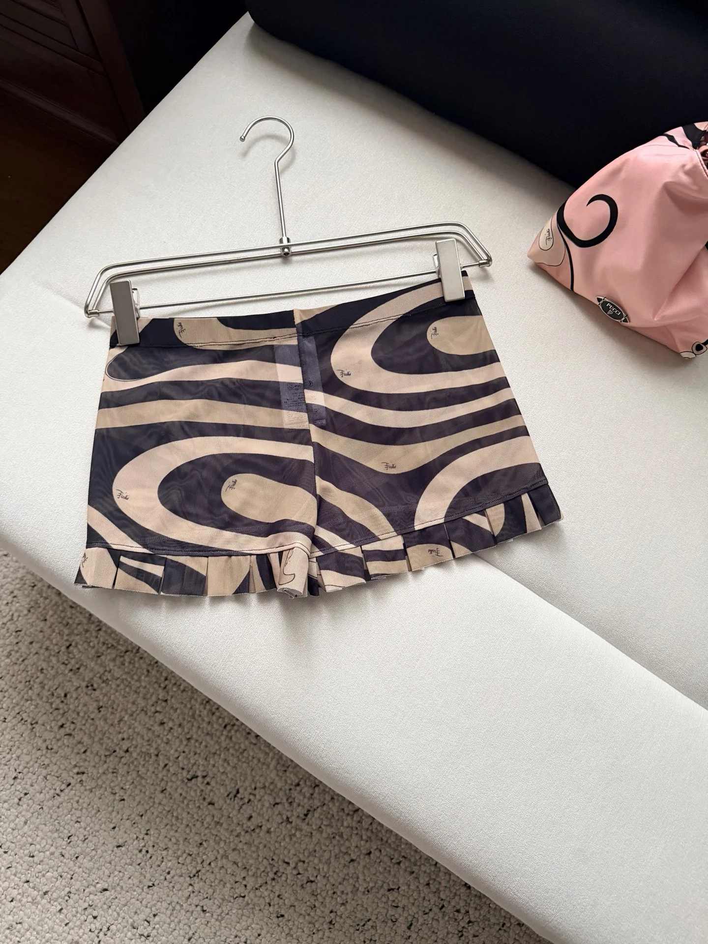 PUCCI Shorts Mesh 36-42 B15202608041482 - Image 9
