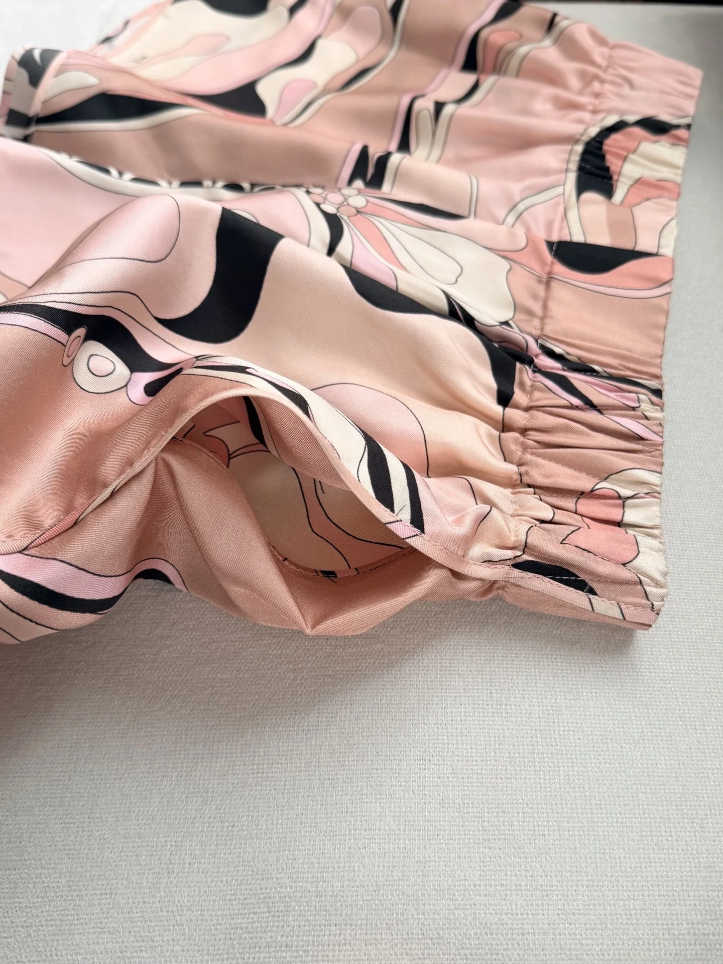 PUCCI Shorts Silk 36-42 C25202608042452 - Image 3