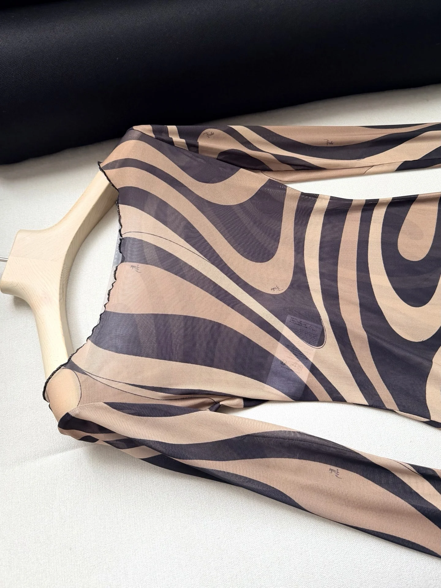 PUCCI T-shirts Mesh 36-42 A85202608041481 - Image 4