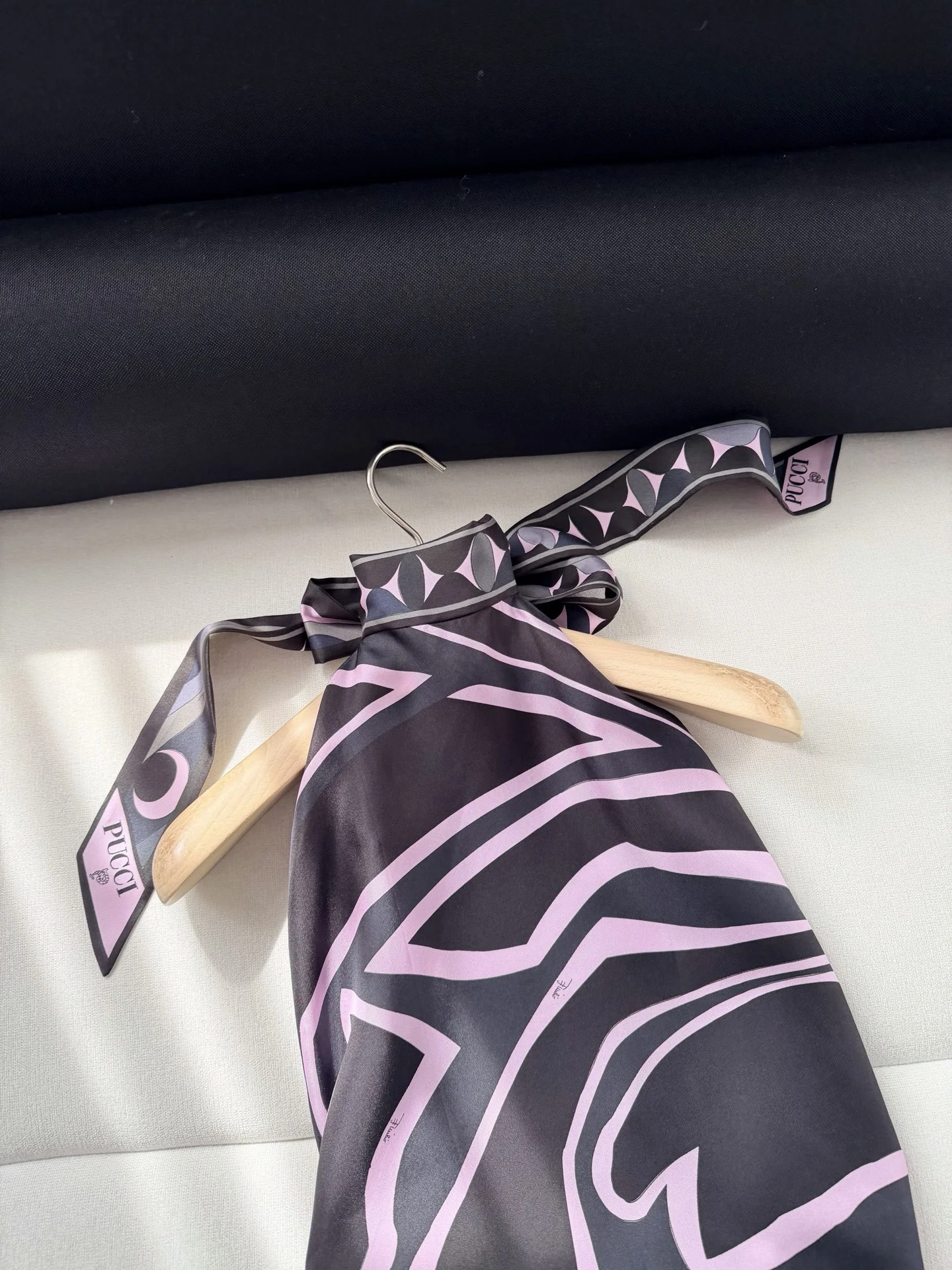 PUCCI Vests Silk One Size C25202608041424 - Image 3