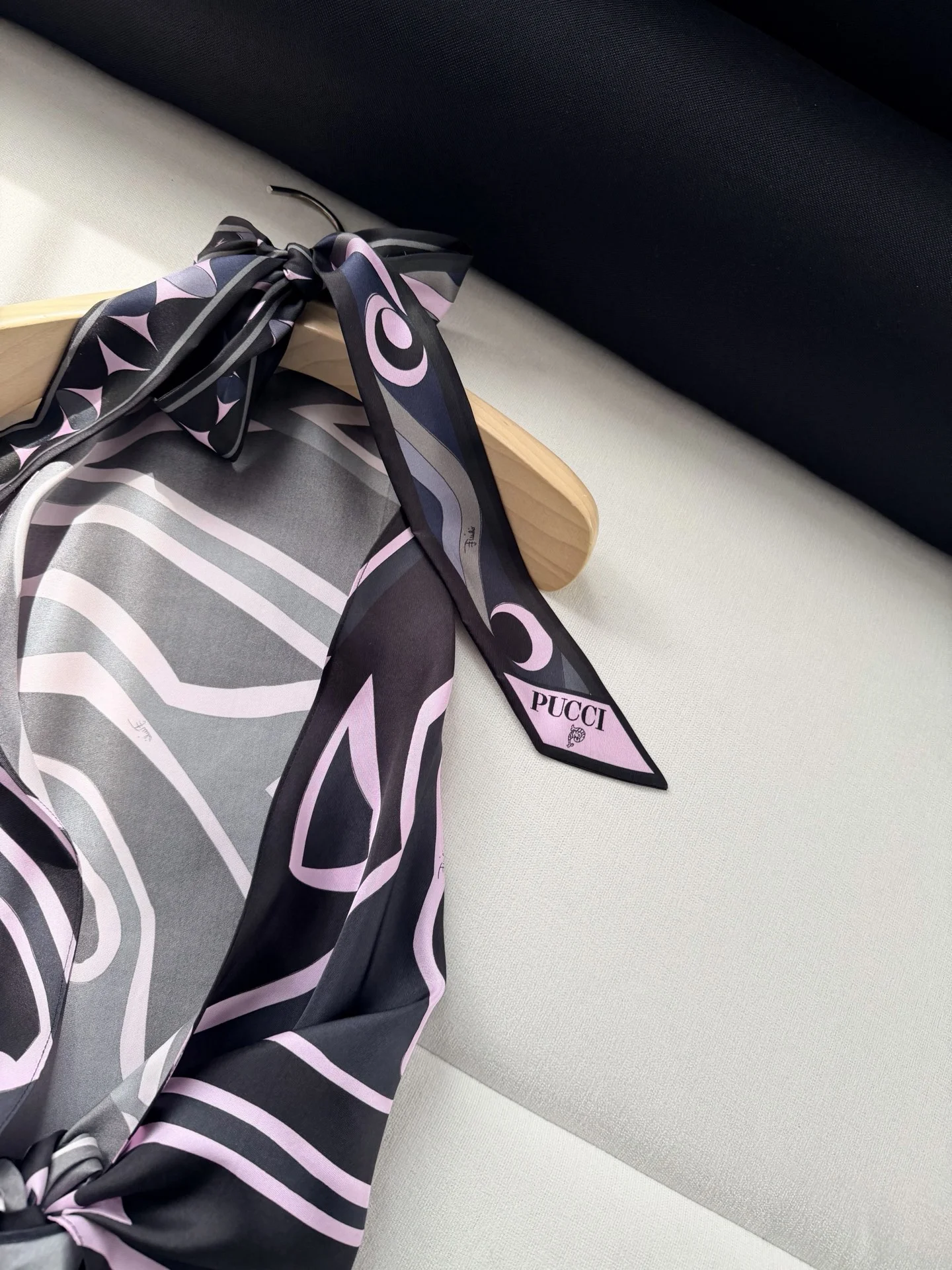 PUCCI Vests Silk One Size C25202608041424 - Image 5