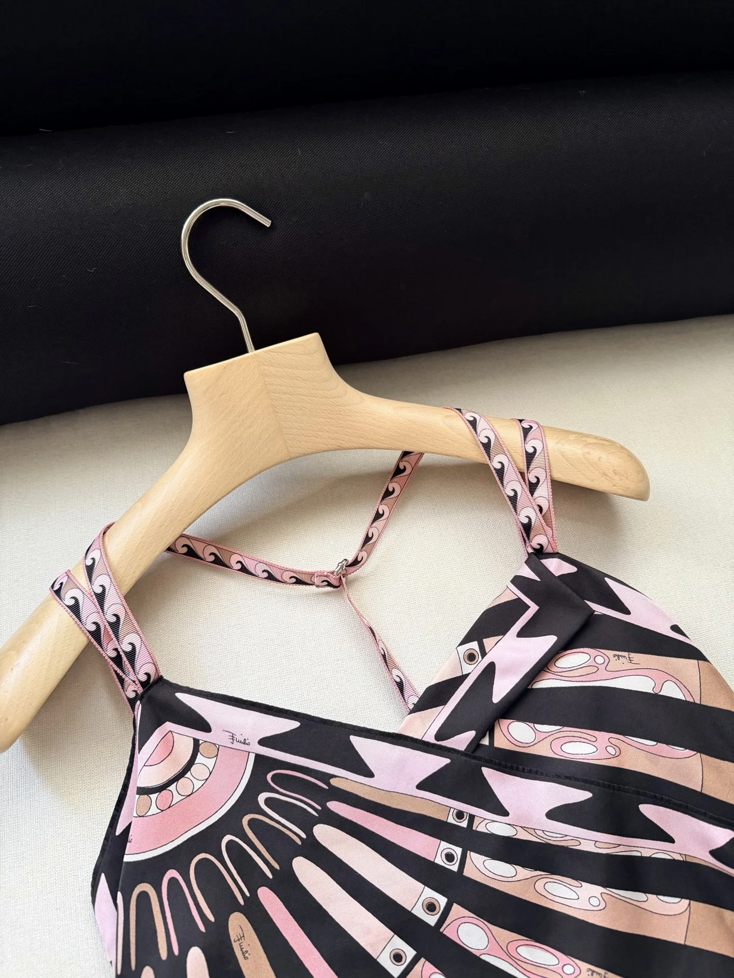 PUCCI Vests Silk Twill 36-42 D15202608041456 - Image 2