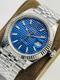 Alternative view of ROLEX Datejust Automatic (Blue Dial) 41mm A800202608050315