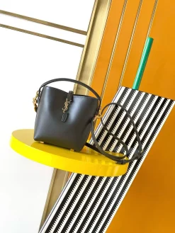 SAINT LAURENT Bucket Bags Calfskin Leather (Black-Gold) 15X13X6CM E50202608080426