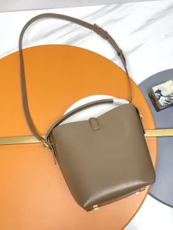 Alternative view of SAINT LAURENT Bucket Bags Italian Calfskin (Brown-Gold) 17X20X13CM E00202608082386
