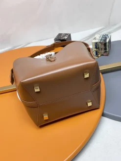 Alternative view of SAINT LAURENT Bucket Bags Italian Calfskin (Brown-Gold) 17X20X13CM E00202608082391