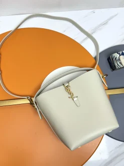 SAINT LAURENT Bucket Bags Italian Calfskin (Cream-Gold) 17X20X13CM E00202608082387