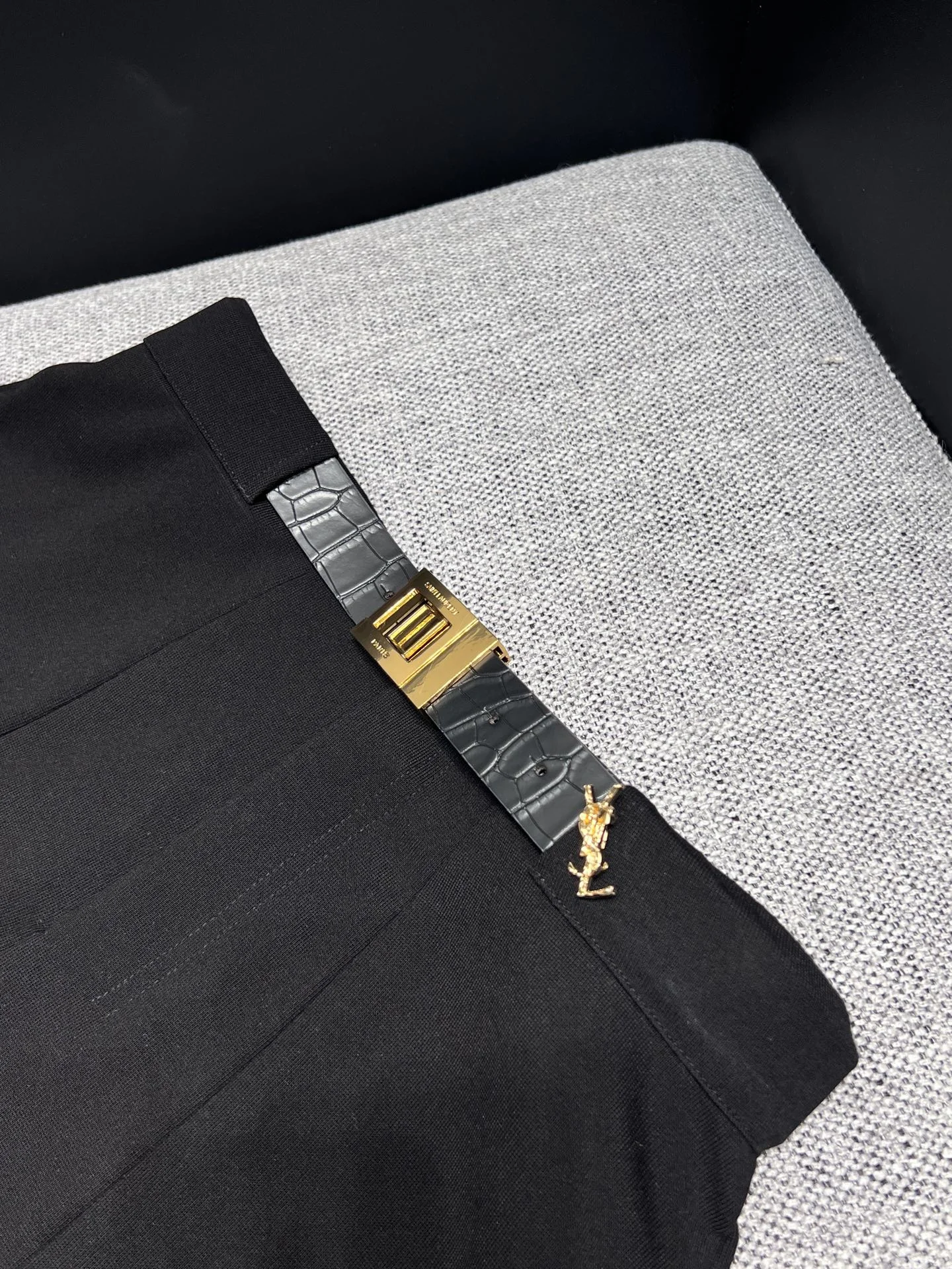 SAINT LAURENT Shorts Woven Fabric S-L B75202608041570 - Image 3