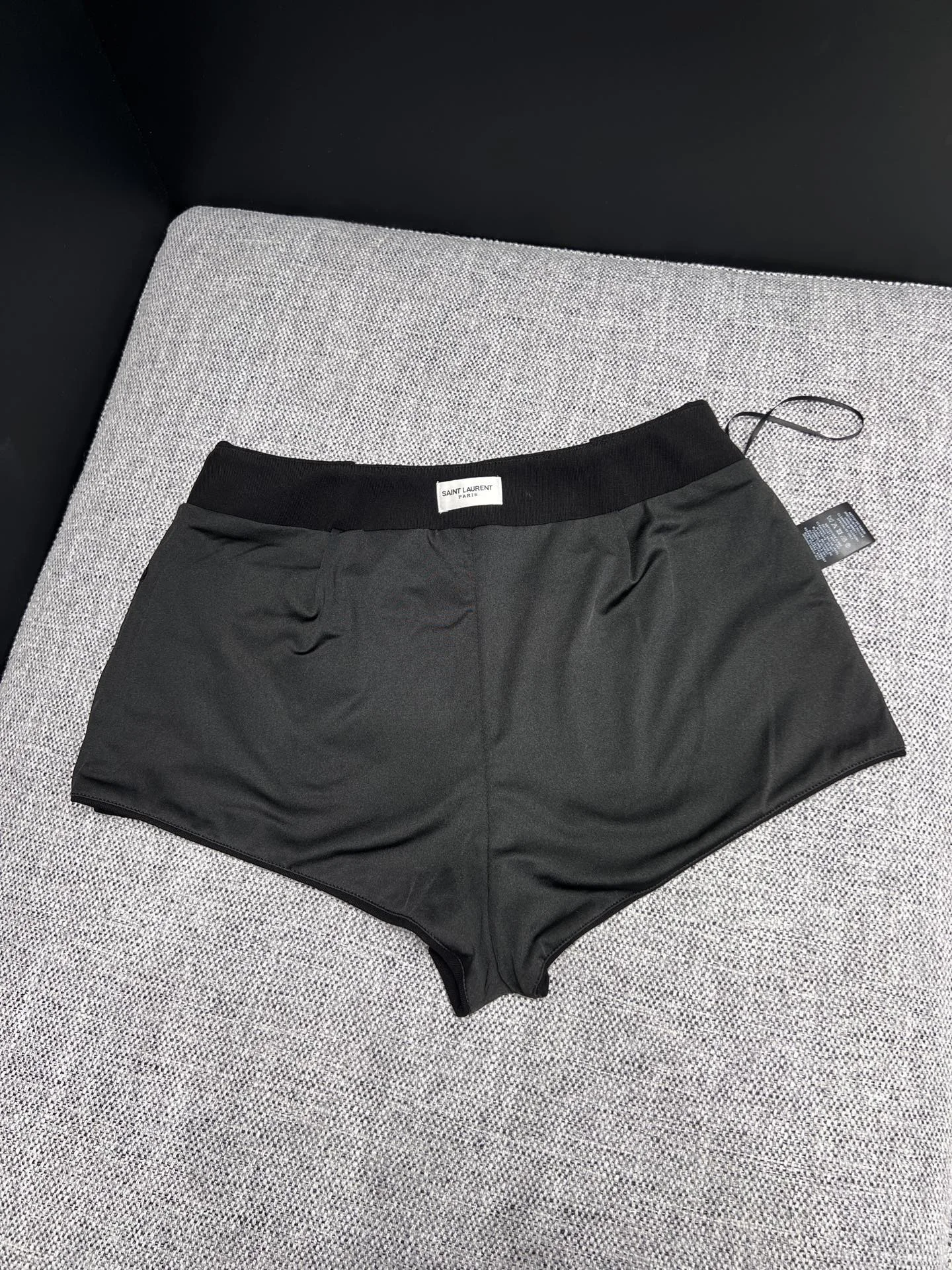SAINT LAURENT Shorts Woven Fabric S-L B75202608041570 - Image 8