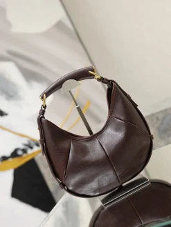 Alternative view of SAINT LAURENT Shoulder Bags Calf Leather (Brown-Gold) 20-27x15-22x3cm E30202608081471