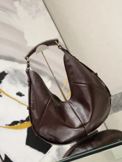 Alternative view of SAINT LAURENT Shoulder Bags Calf Leather (Brown-Gold) 24-48X31-44X3CM G60202608081469