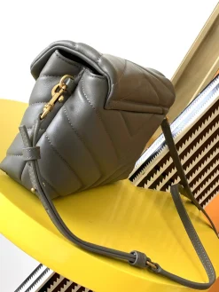 Alternative view of SAINT LAURENT Shoulder Bags Calf Leather (Gray-Gold) 20X14X7CM D30202608080448