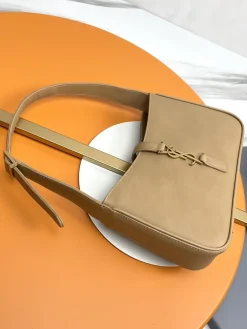 Alternative view of SAINT LAURENT Shoulder Bags Calfskin Leather (Beige-Gold) 25X14X6CM D50202608082570