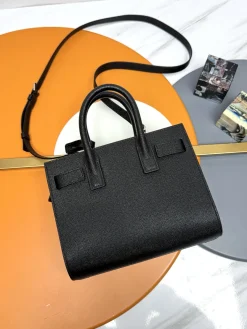 Alternative view of SAINT LAURENT Shoulder Bags Calfskin Leather (Black) 22X18X11CM E80202608082623