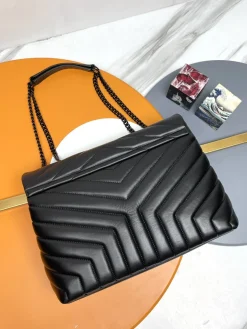 Alternative view of SAINT LAURENT Shoulder Bags Calfskin Leather (Black) 31X22X10CM E50202608082147