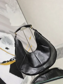 Alternative view of SAINT LAURENT Shoulder Bags Calfskin Leather (Black-Gold) 24-48X31-44X3CM G60202608081475