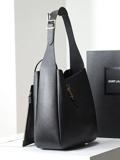 Alternative view of SAINT LAURENT Shoulder Bags Calfskin Leather (Black-Gold) 30X31X13CM G10202608081208