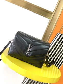 SAINT LAURENT Shoulder Bags Calfskin Leather (Black-Silver) 20X14X7CM D30202608080445