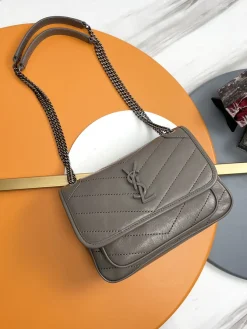 SAINT LAURENT Shoulder Bags Calfskin Leather (Gray-Black) 22X16X7CM D30202608082535