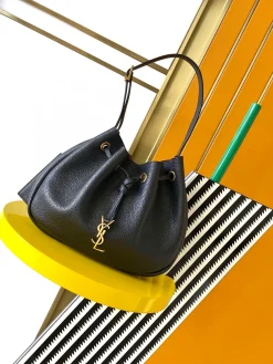 SAINT LAURENT Shoulder Bags Grained Leather (Black-Gold) 30X25X3CM F00202608080374