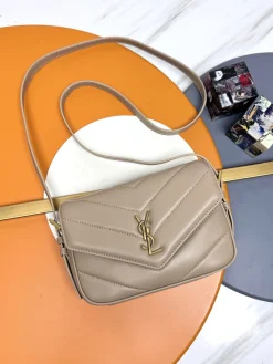 SAINT LAURENT Shoulder Bags Lamb Leather (Beige-Gold) 20X14X5CM D70202608082298