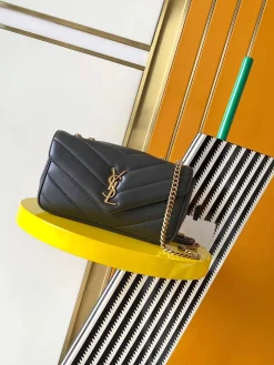 SAINT LAURENT Shoulder Bags Lamb Leather (Black-Gold) 24X14X7CM F00202608080465