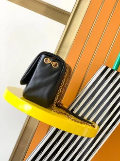 Alternative view of SAINT LAURENT Shoulder Bags Lamb Leather (Black-Gold) 26X15X7CM F60202608080385