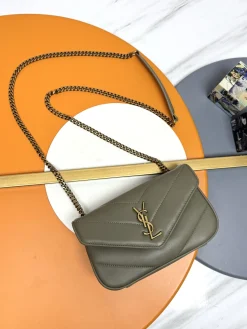 SAINT LAURENT Shoulder Bags Lambskin (Gray-Gold) 20X12X6CM E10202608082601