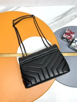 Alternative view of SAINT LAURENT Shoulder Bags Leather (Black) 23X17X9CM E00202608082144