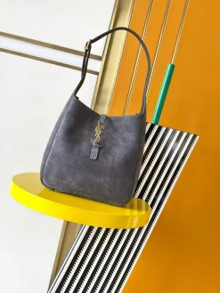 SAINT LAURENT Shoulder Bags Leather (Gray-Gold) 22X22X10CM E80202608080423