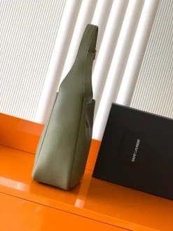 Alternative view of SAINT LAURENT Shoulder Bags Leather (Green-Gold) 23X22X8CM E50202608081412