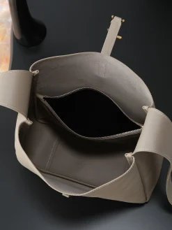 Alternative view of SAINT LAURENT Shoulder Bags Smooth Leather (Beige-Gold) 30X31X13CM F30202608080753