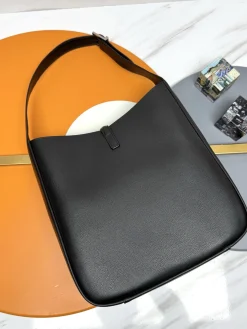Alternative view of SAINT LAURENT Shoulder Bags Smooth Leather (Black-Silver) 30X31X13 CM E50202608082371