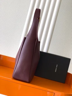 Alternative view of SAINT LAURENT Shoulder Bags Smooth Leather (Burgundy-Gold) 30X31X13CM F60202608081399