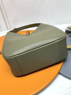 Alternative view of SAINT LAURENT Shoulder Bags Smooth Leather (Green-Gold) 30X31X13CM E50202608082367