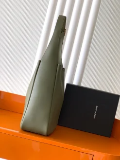 Alternative view of SAINT LAURENT Shoulder Bags Smooth Leather (Green-Gold) 30X31X13CM F60202608081394
