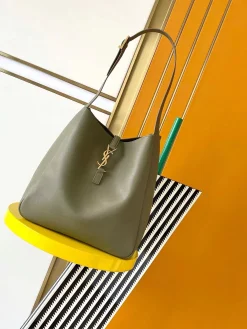 SAINT LAURENT Shoulder Bags Smooth Leather (Green-Gold) 30X31X13CM F80202608080606