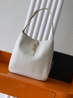 SAINT LAURENT Shoulder Bags Smooth Leather (White-Gold) 30X31X13CM F60202608081397