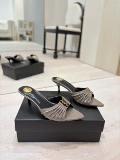 SAINT LAURENT Slides Leather EU35-39 B30202608030241