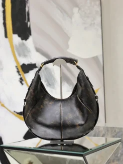 SAINT LAURENT Top Handle Bags Leather (Black-Gold) 22X24X3CM G30202608081479